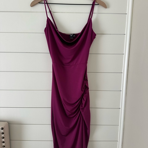 Windsor Berry Midi Dress - Picture 1 of 4